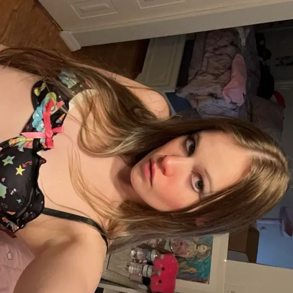 thatgirllshae_of.webp?d=1741613882